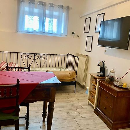 Appartement Tabor 2 Garden & Parking à Naples Extérieur photo